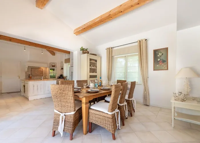 别墅 Les Mures Mures By Interhome *