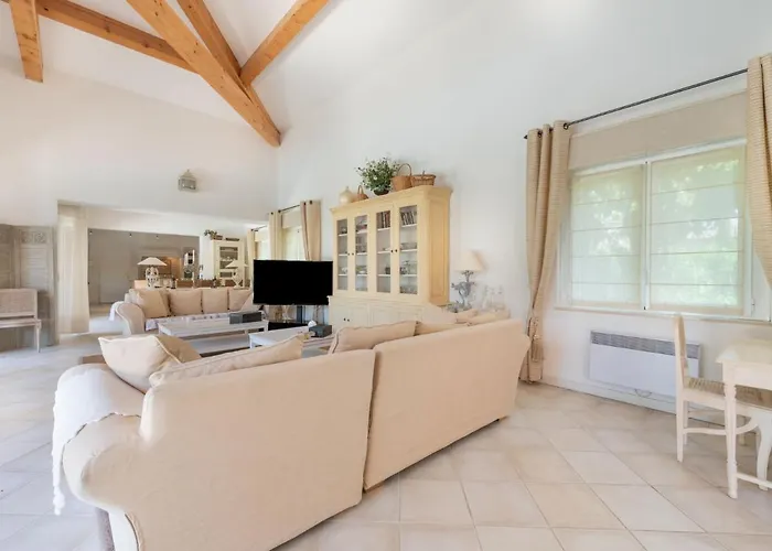 Villa Les Mures Mures By Interhome Grimaud
